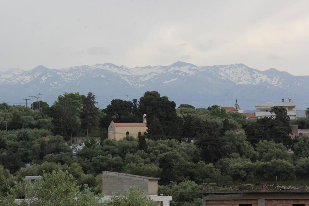 Άνετο Και Πολυτελές Οροφοδιαμέρισμα 2 Chania  ภายนอก รูปภาพ